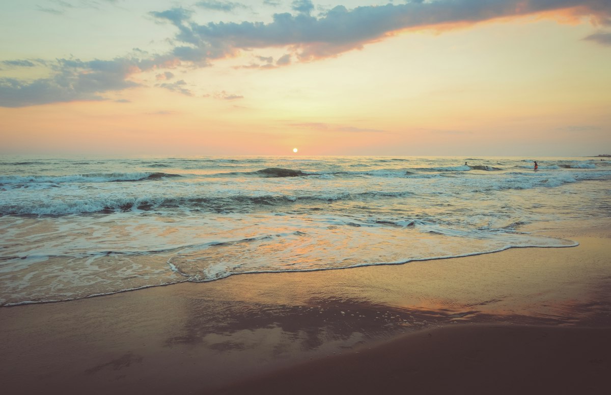travel with kids beach